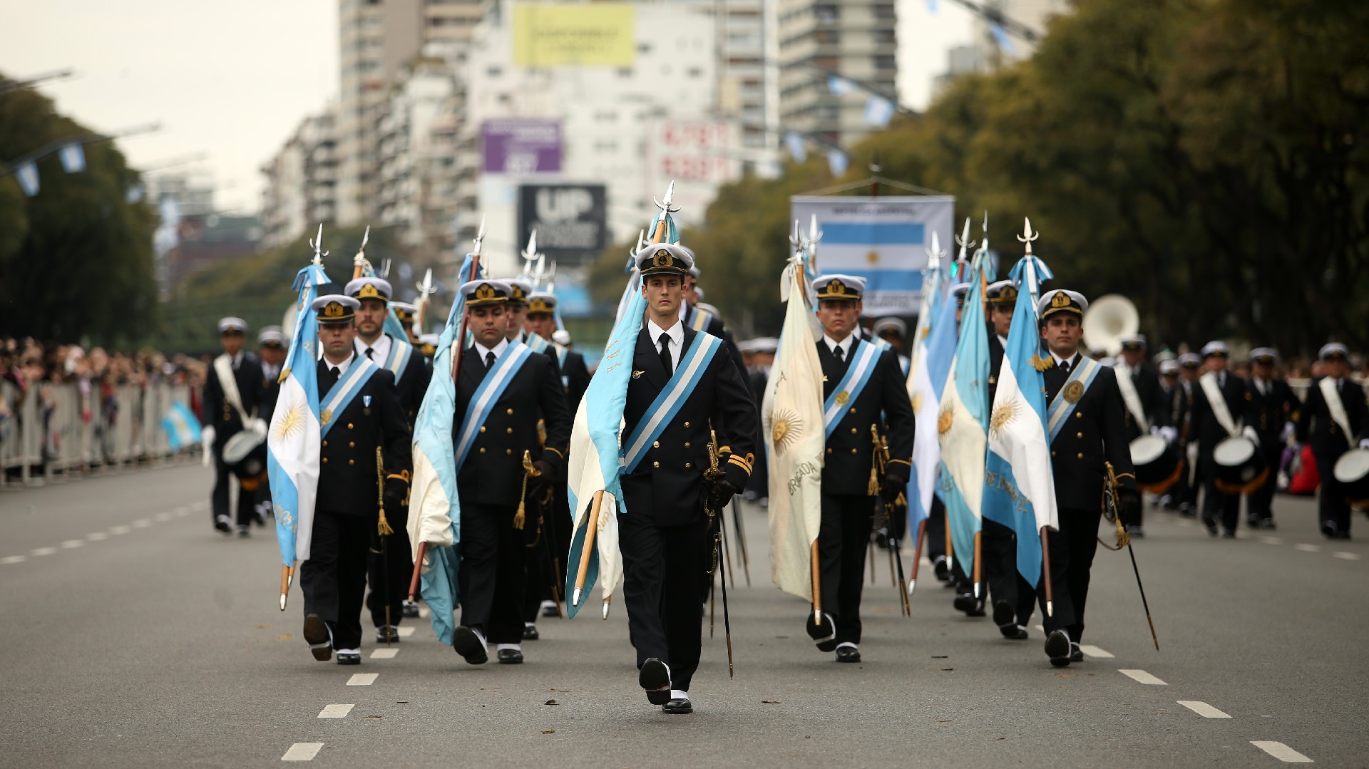 Desfile-Bicentenario-1920-28